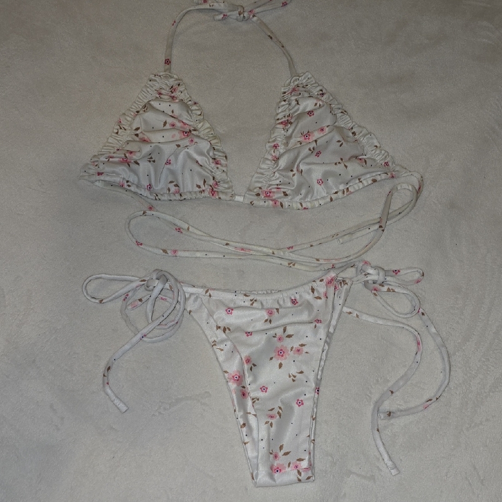 Floral White Bikini Set